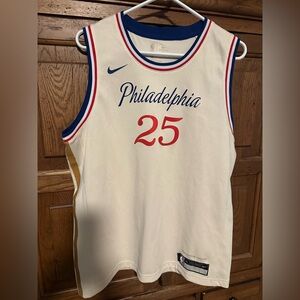 Nike Dri-Fit NBA Youth XL Philadelphia 76ers #25 Ben Simmons Jersey